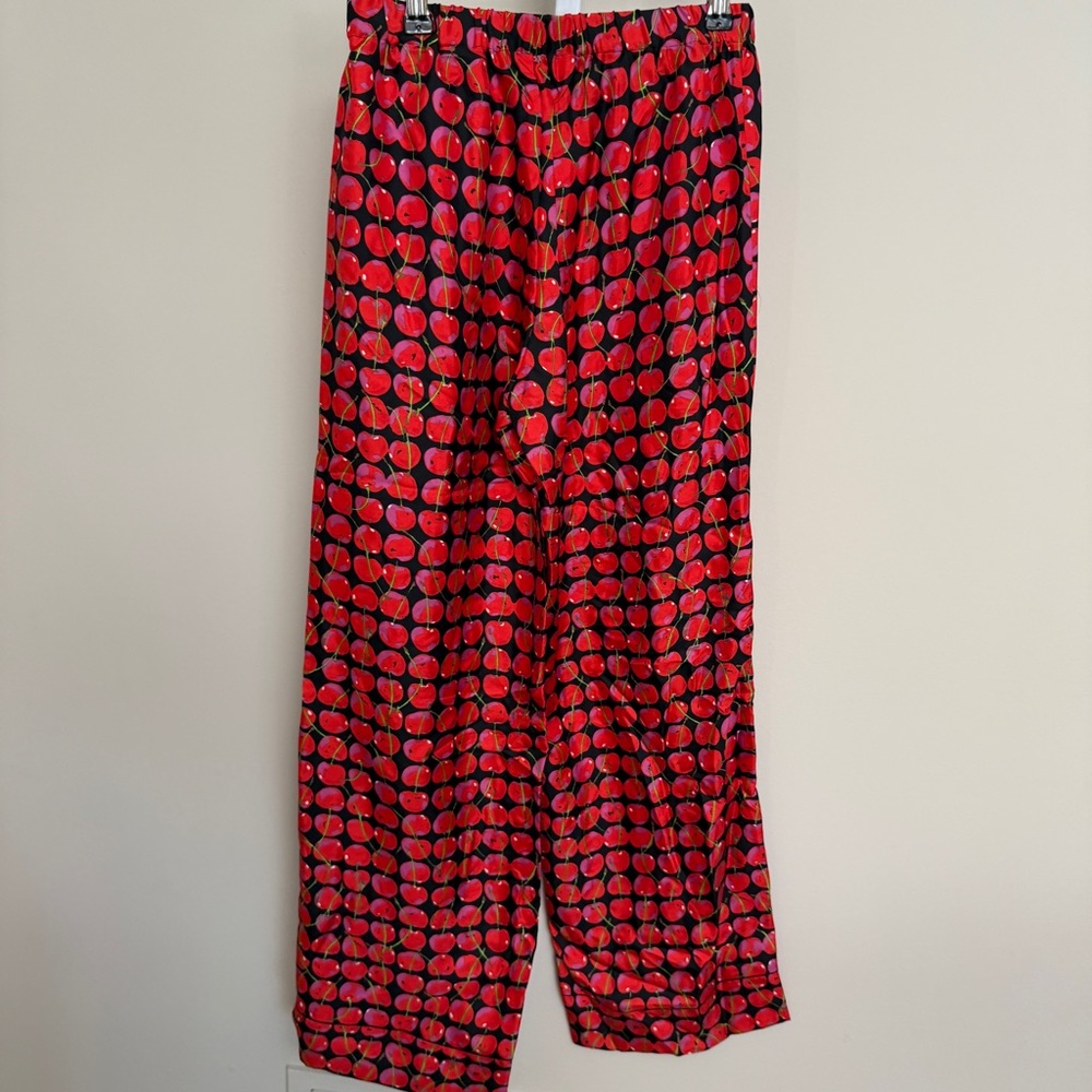 La DoubleJ cherry-print silk pyjama set size S - Picture 11 of 13